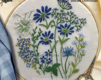 Patrón de bordado a mano de flores azules: Diseño floral para principiantes (Descarga PDF)