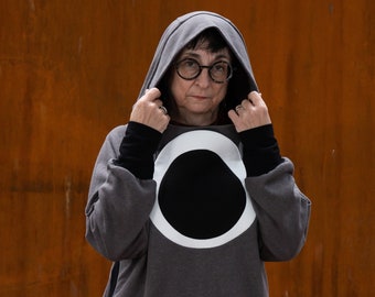 Eclipse Hoodie // Circle Contrast Motif / Pullover / Pockets