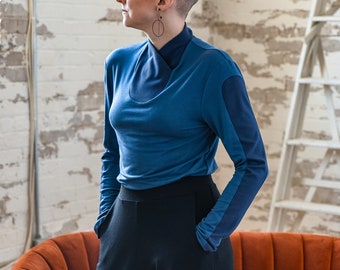 Commander Top // High Overlap Collar / Contrast Sleeve Detail / Ribbed Fabric