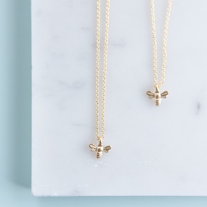 Momma and Me Bee Necklace Set