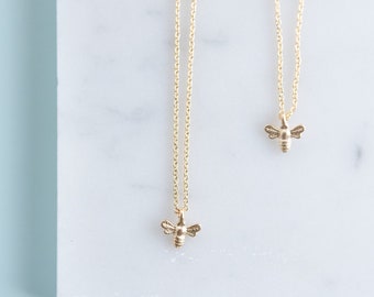 Momma and Me Bee Necklace Set