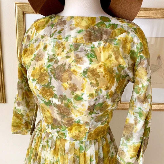 Fall floral 50s Dress fit n flare - image 3