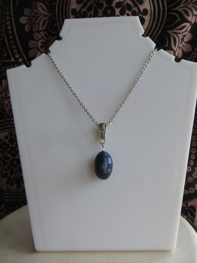 lapis lazuli pendant