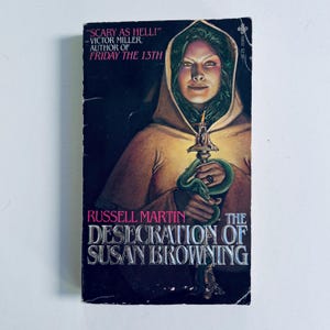 The Desecration of Susan Browning di Russell Martin / Libro tascabile vintage di horror occulto dall&#39;inferno