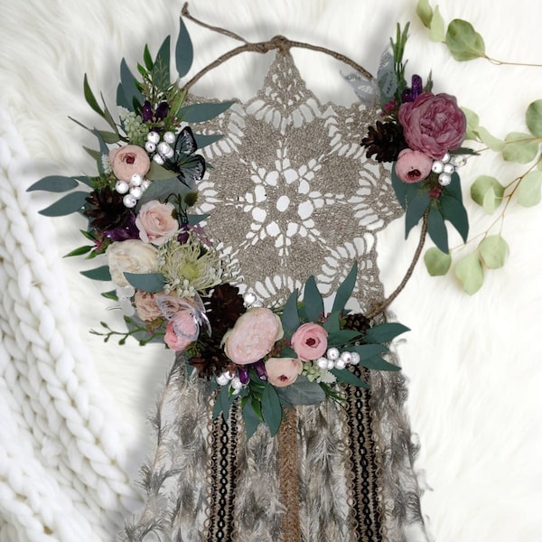 Boho snowflake wall hanger | witchy wreath | Yule Christmas deco, handmade linen crochet decoration | statement piece |  handfasting gift