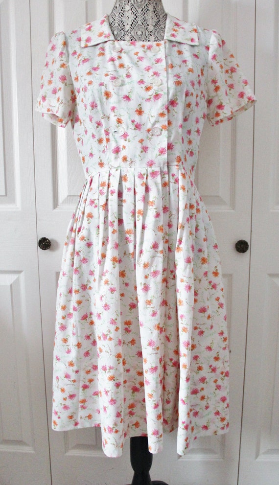 1960s White Floral Day Dress Medium