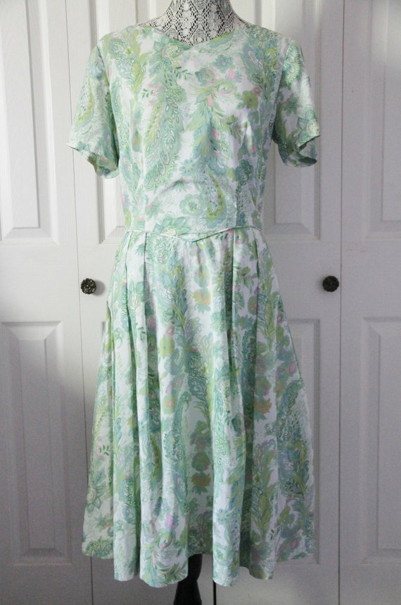 1960s Green and White Nylon Day Dress Large