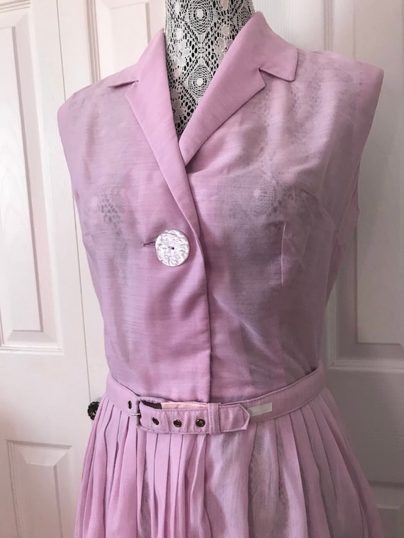 1950s Embroidered Lavender Day Dress Medium