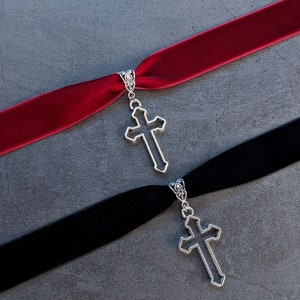 Gothic velvet choker with silvery cross (red and black) - nugoth vampire aesthetic mallgoth dark academia goth fashion adjustable size