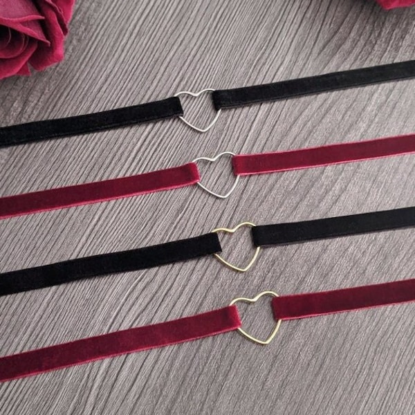Cute black and red velvet chokers with silvery golden heart charm-romantic gift jiraki kei necklace jewelry gothic fashion accessory cosplay