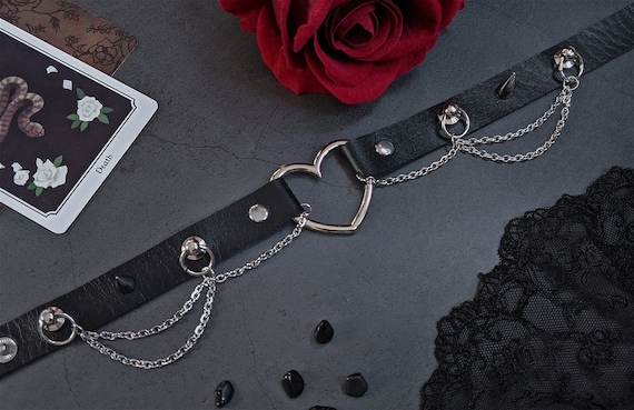 Black Gothic Leather Choker Collar With Chains, Spikes and O