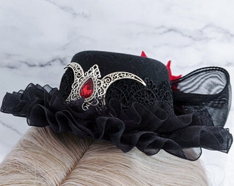 Mini hat black with red rose and double crescent moon silver gothic lolita cosplay