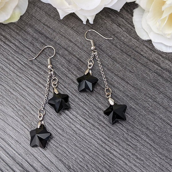 Elegante Gothic Ohrringe mit Kettchen schwarzer Stern - gothic Geschenk Schmuck romantic goth EGL dark fashion Accessoire cute witch