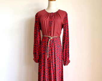 Vintage 1970s maxi, prairie hippie dress, vampires wife, Vintage red folk dress, 70s does 30s, Size M