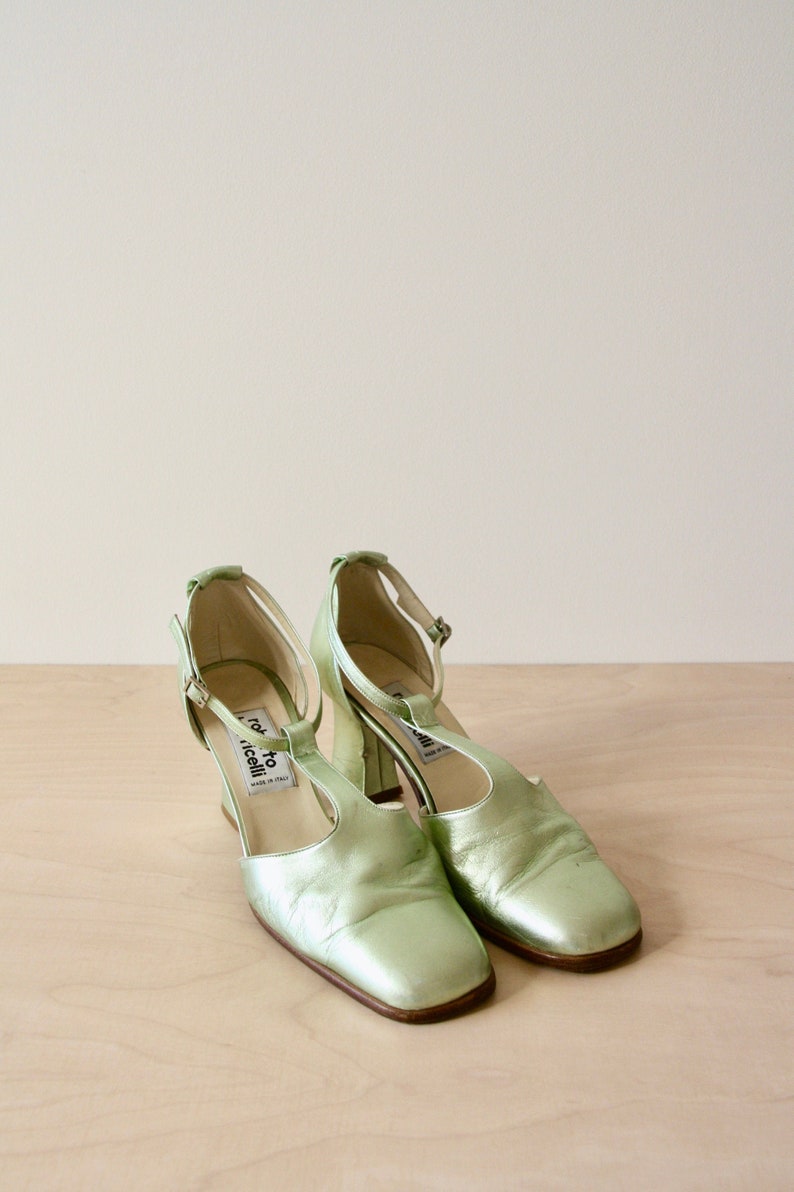 green mint heels