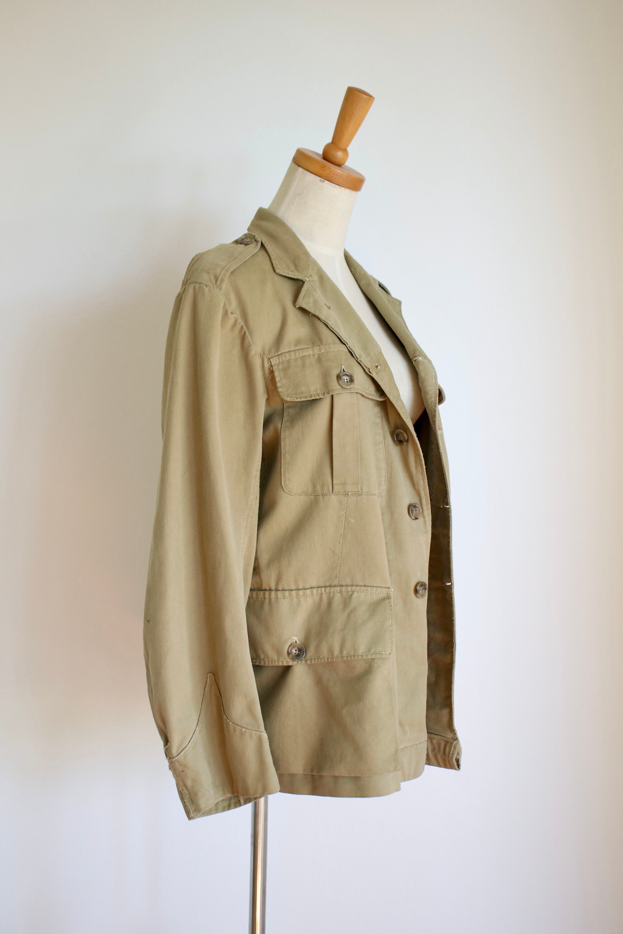 Vintage Australian Military Jacket. Army Coat, Beige Military Jacket
