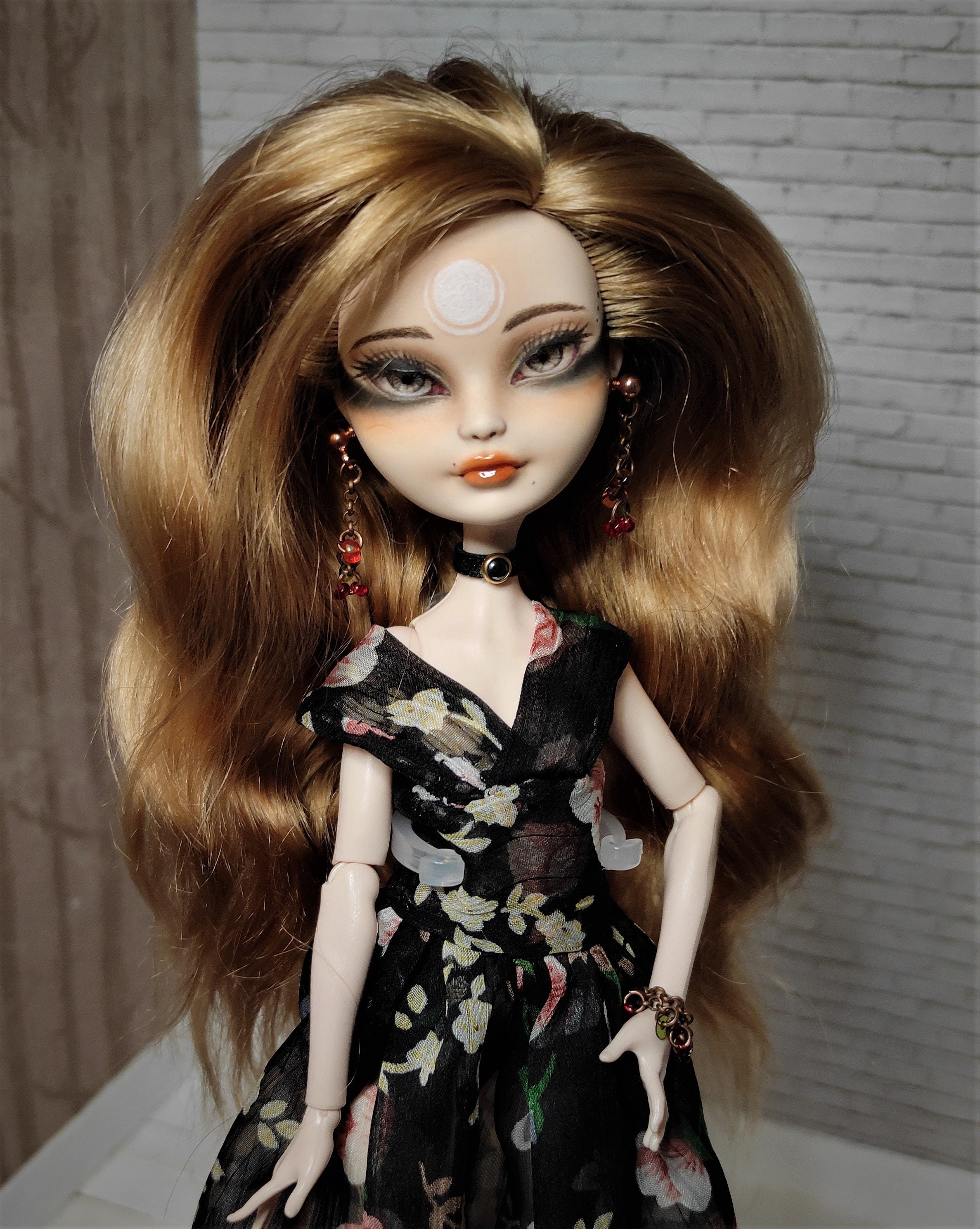 Ever After High Dolls Various Characters for OOAK doll -  Portugal