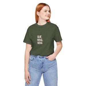 Camiseta Que Sera Sera: Camiseta de algodão penteado com cores confortáveis imagem 6