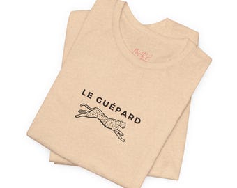 "T-Shirt mit Geparden-Print: ""Le Guépard"" Damen T-Shirt im französischen Stil."