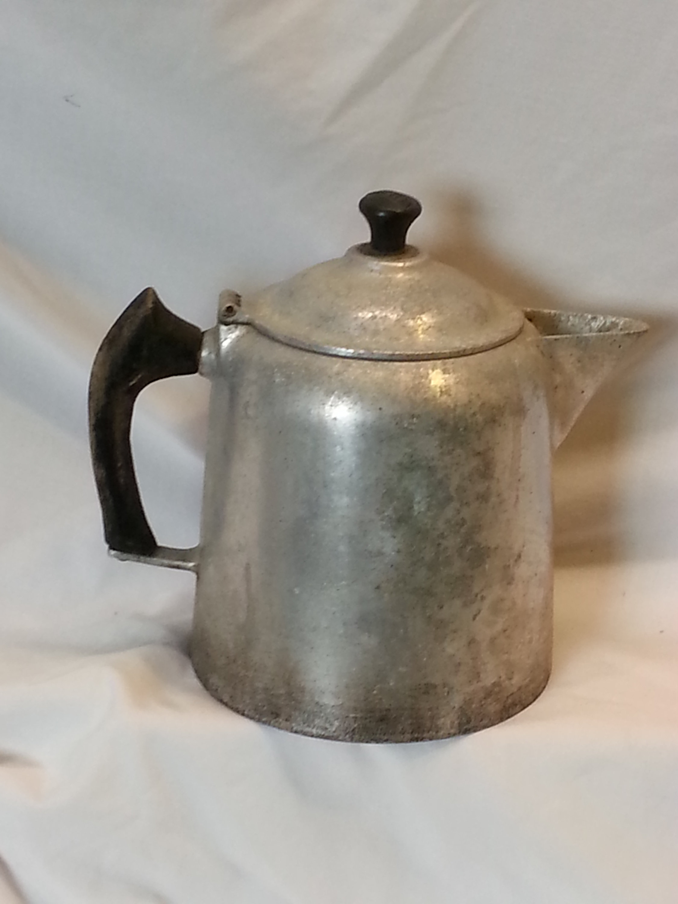 Wear Ever cast aluminum coffee/tea pot. Etsy