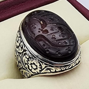 Aqeeq-ring voor mannen met de hand gesneden echte yamani akik-steen handgemaakte 925 sterlingzilveren ring echte agaat met heilige inscriptie Ya Hussain