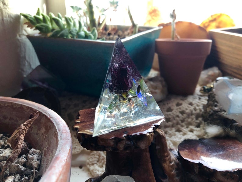 Red Rose Crystal Resin Triangle Prism