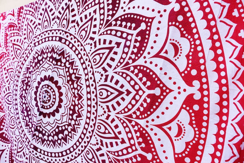 Pink White Ombre Indian Printed Mandala Round Table Cloth Beach Blanket Beach Hippie Mandala Bohemian Tapestry Yoga Mat Beach With Tassels