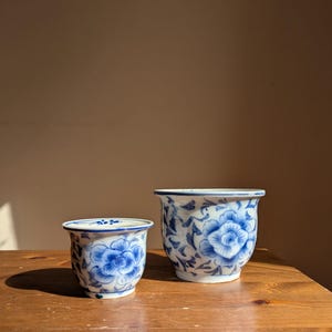 Blue White Ceramic Plant Pot Set 2 Floral Planters matching Chinese Style Peony Design vintage