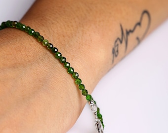 Bracelet de perles rondes micro-facettes en chrome diopside, beau cadeau de bracelet vert en diopside de chrome pour petite amie, cadeau de Noël