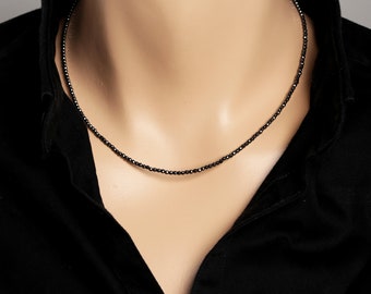 Collier en hématite naturelle, collier de pierres précieuses fait main, collier de perles délicat, collier minimaliste pour elle, collier en argent réglable