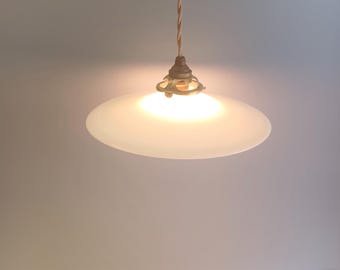 Lámpara colgante vintage de cristal opalino liso - 1940