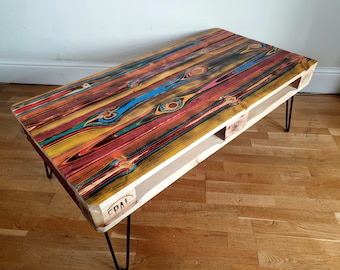 Reclaimed retro pallet coffee table in urban farmhouse style, made with salvaged wood with industrial hairpin legs