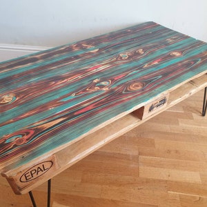 Rustic pallet coffee table made with reclaimed wood - upcycled pallet