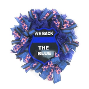 Back the Blue Wreath: Patriotic Law Enforcement Support, Police Family Gift