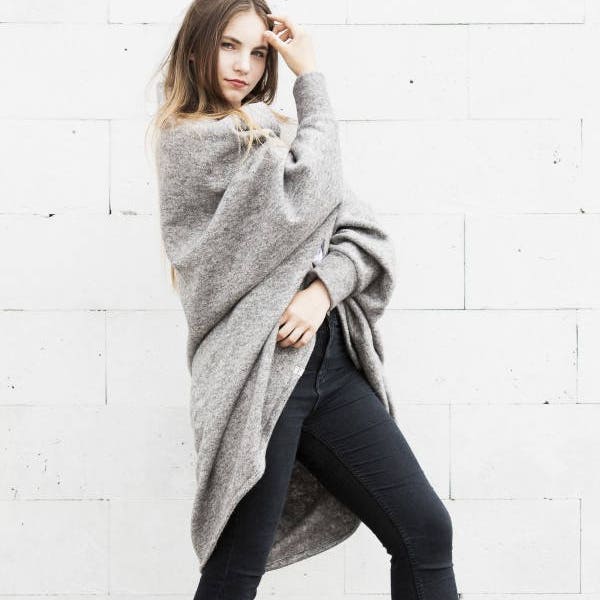 Women wool cardigan Loose fit cover up Oversized autumn/winter cardigan Batwing long sleeves sweater Warm extravagant cardigan Loose sweater