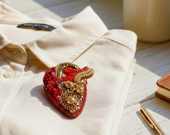 Anatomical heart brooch, anatomia pin