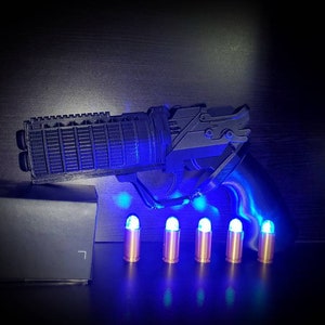 Vampire Hunters UV Rounds Steam Punk Deckard Blade Runner