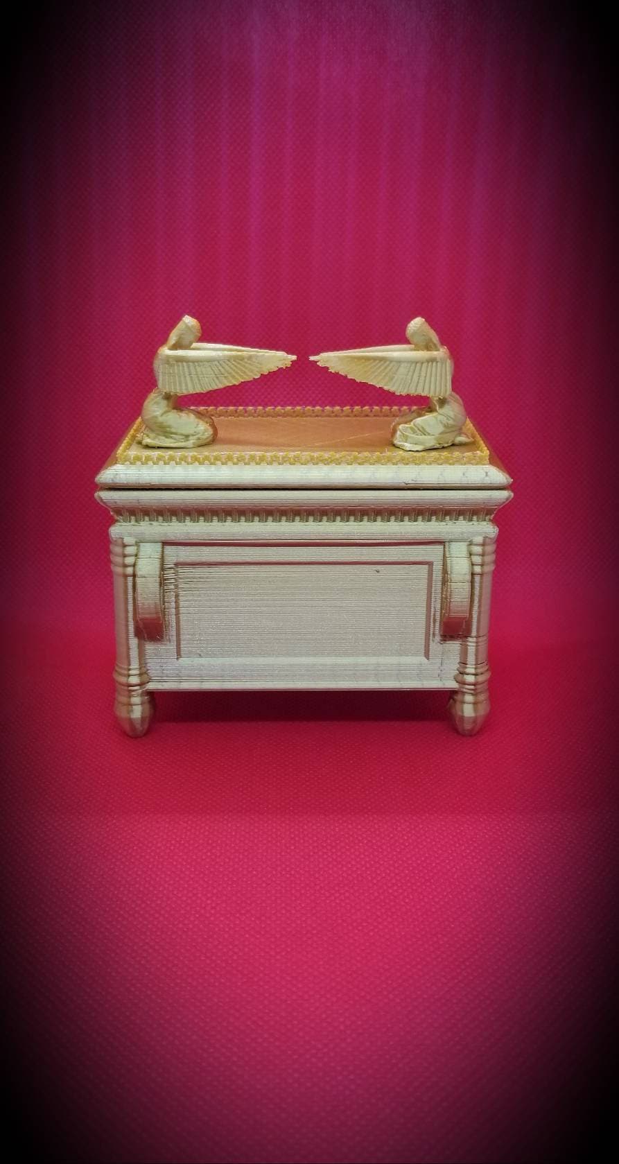 Bronzed Ark of the Covenant with Winged Cherrubs 28cm