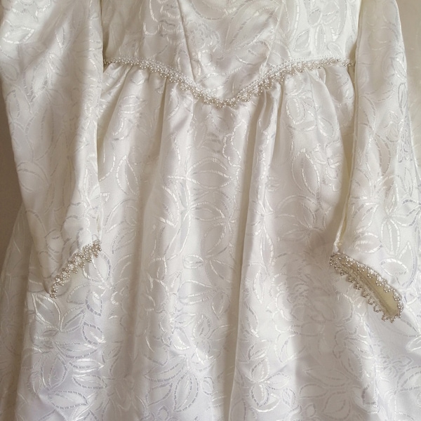 Vintage dress 90s like renaisance Middle Ages inspired, white wedding gown, puffed, flower ornaments, cotton |size S small M medium