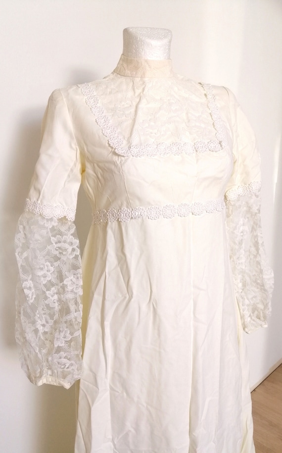 Vintage 50s 60s dress, like 70s, long cream weddi… - image 1