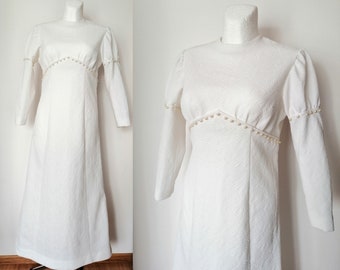 Wedding dress from70s, bridal gown, puffy sleeves |size m medium to L large, like historical, medieval, costume, warm