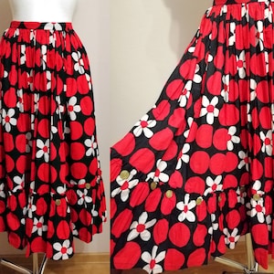 Vintage 70s floral skirt,mod print, floral hippie skirt, red dots white flowers,flared skirt, high waist skirt, tiny | size XS to S small