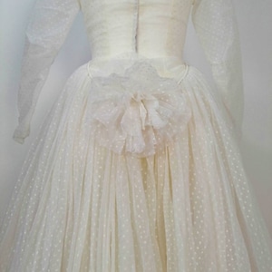 Vintage 50s wedding gown, wedding dress, long sleeves, dots, polkadots, long dress, cream white, #ivory, size small S to M medium 60s