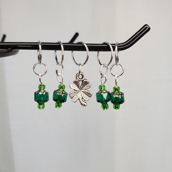 Emerald green with light green bead stitch marker set with clover charm