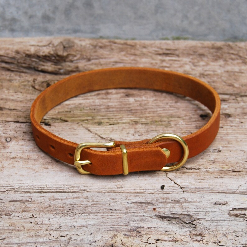 Leather Necklace Timeless Chic - 