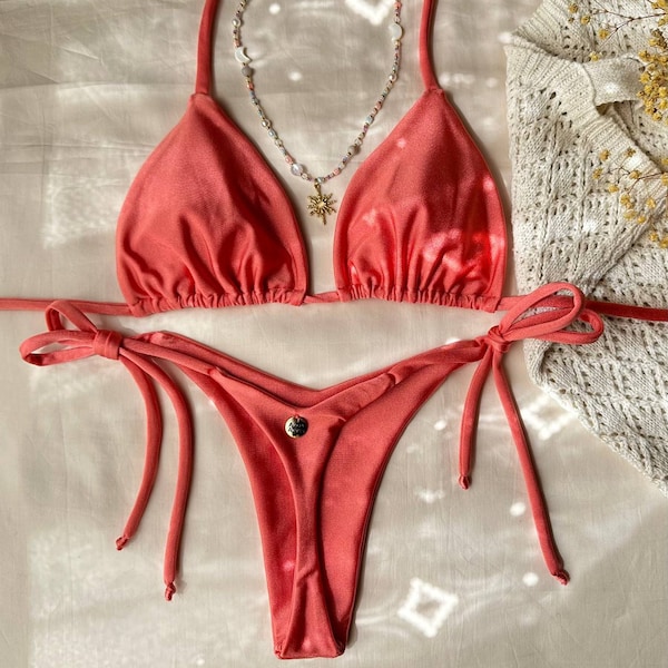 String de bikini INES - Nouvelles couleurs - Style brésilien authentique, bikini triangle, bas de bikini brésilien string avec liens réglables sur les côtés