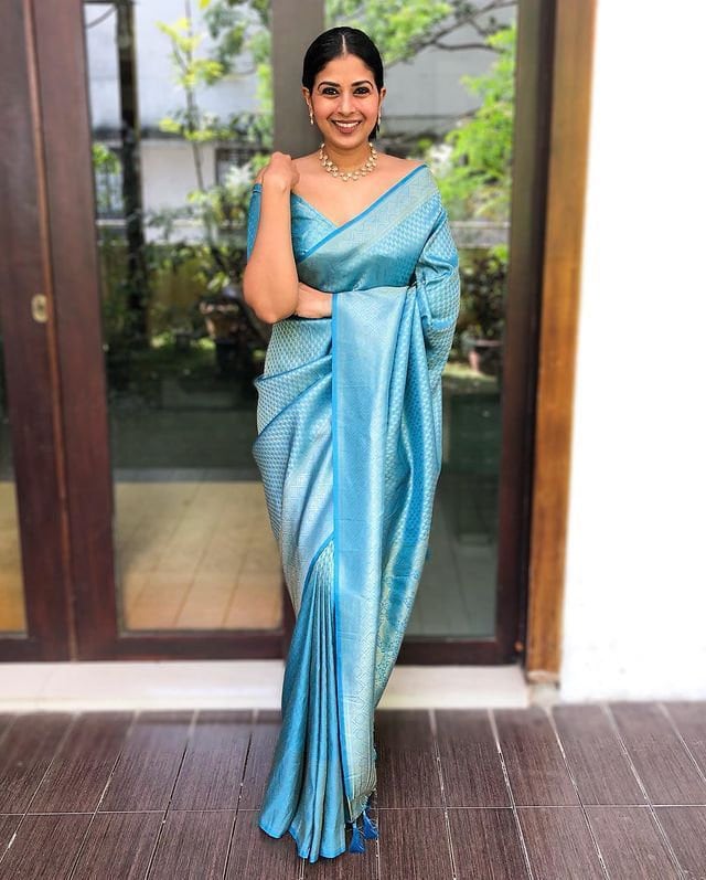 Sky Blue Saree With Contrast Blouse Etsy Canada