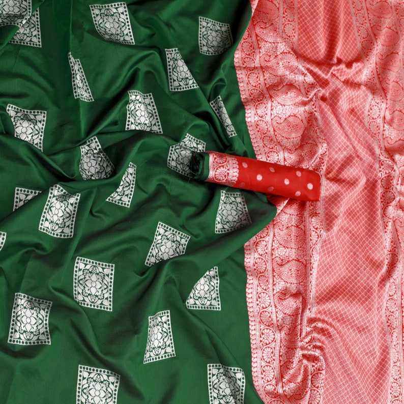 New Arrival Green Colore Bold And Beautiful Saree Indian Traditional Saree Bollywood Style Exclusive Party Wear Kanchipuram Silk Saree