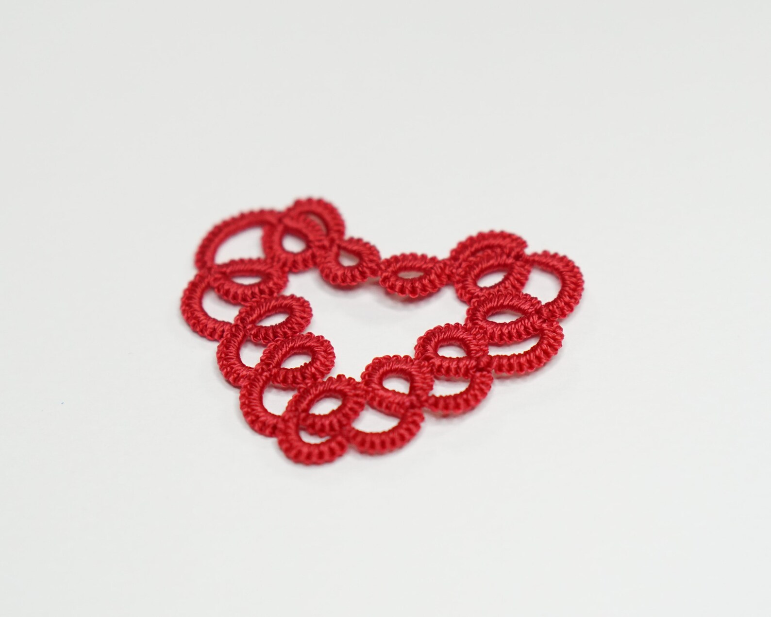 Needle Tatting PDF Pattern & Video Tutorial of a Little Heart. Etsy