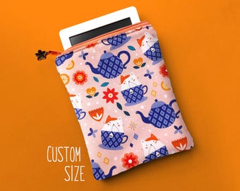 Hülle mit Katzen- und Teekannenmotiv für Kindle und Kobo, passend für Oasis Sage Forma, Tolino, Storytel Reader, Pocketbook Era und Nook Glowlight.